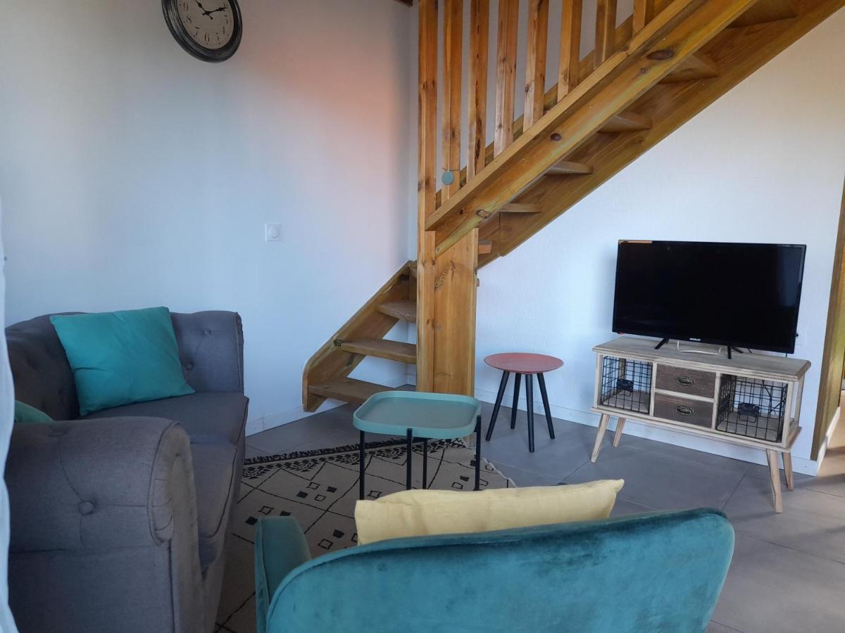 Charmant Chalet Avec Jacuzzi, L'Ile O Vert Saint-Philippe Εξωτερικό φωτογραφία