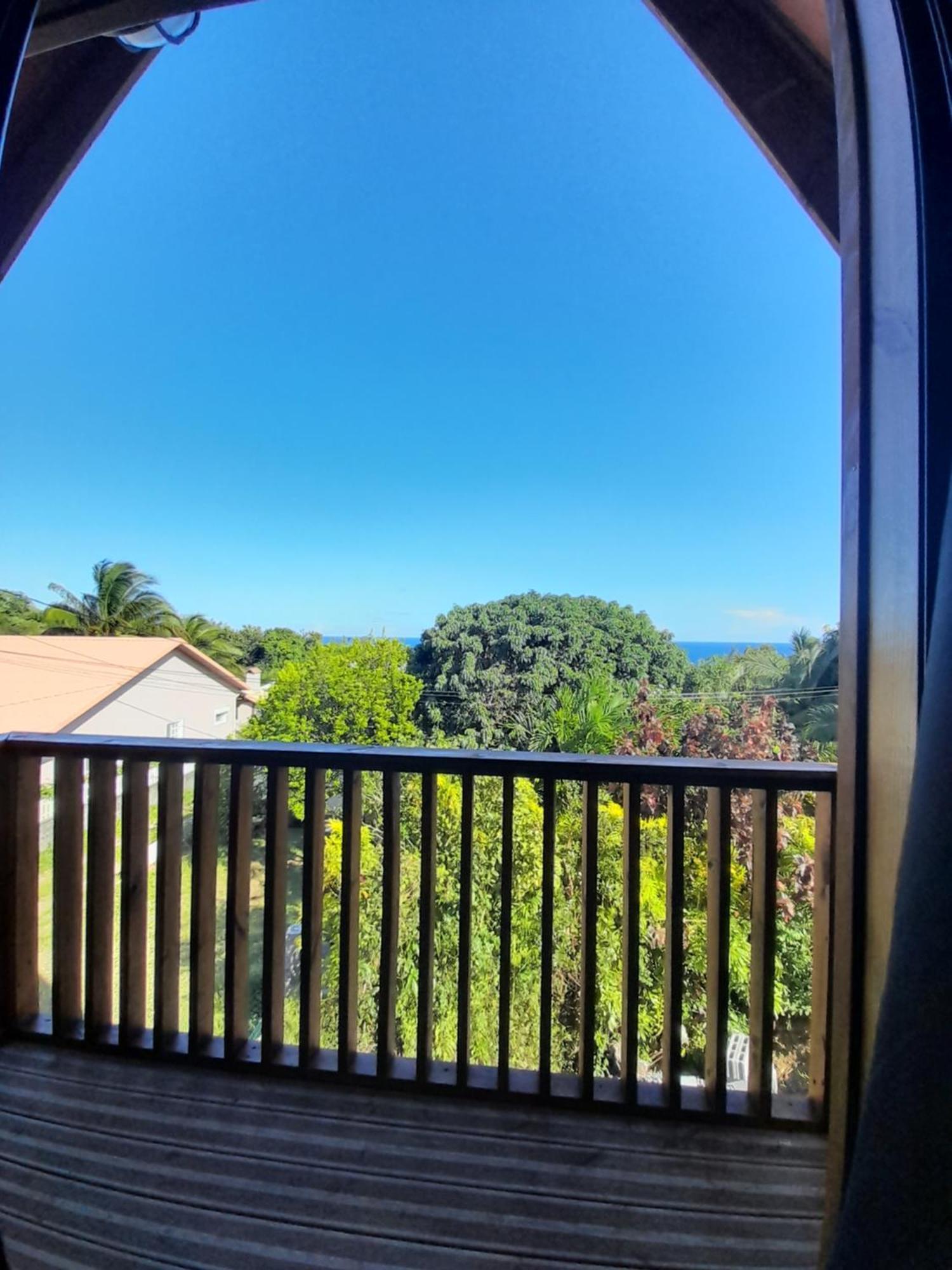 Charmant Chalet Avec Jacuzzi, L'Ile O Vert Saint-Philippe Εξωτερικό φωτογραφία