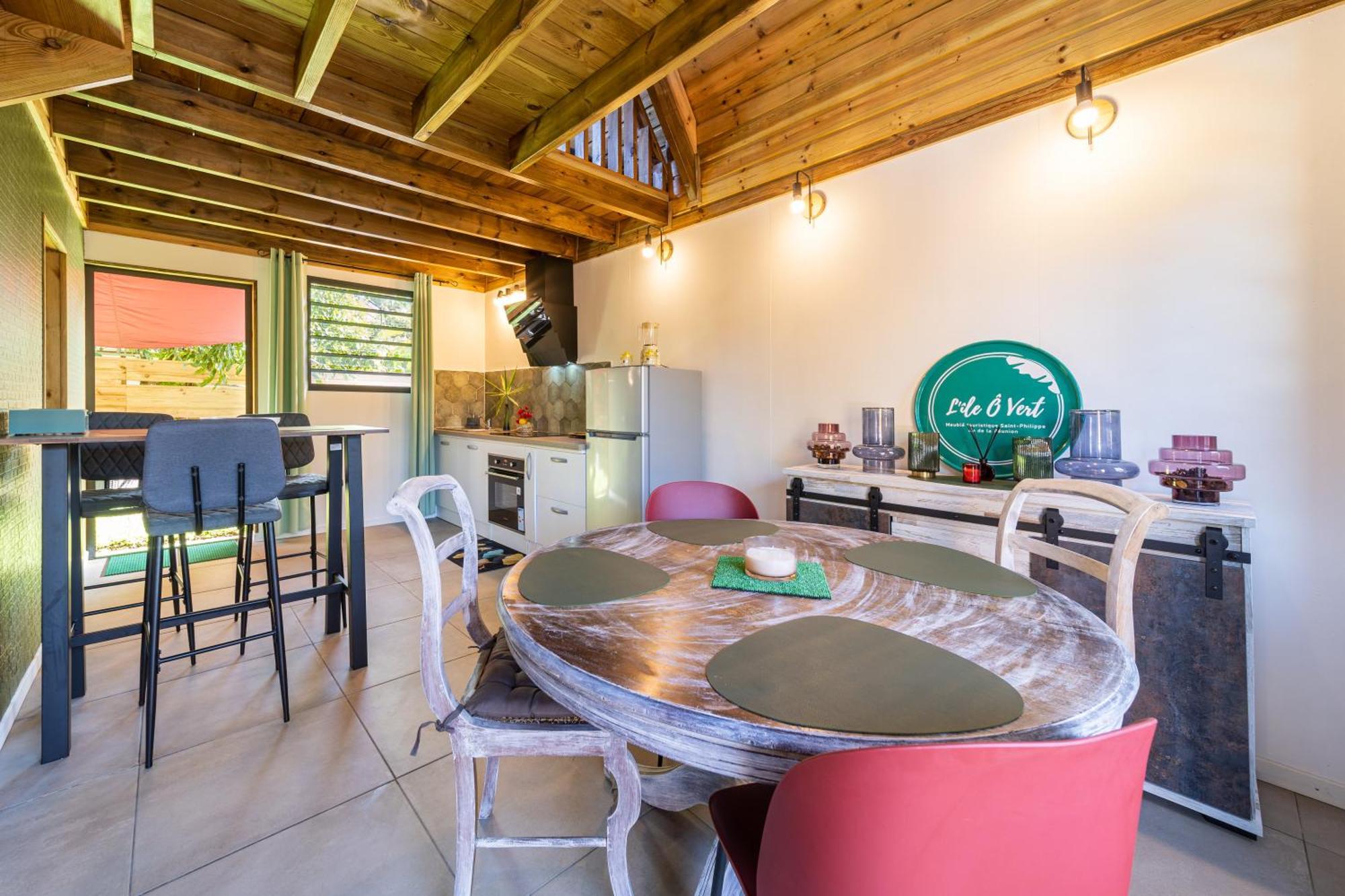 Charmant Chalet Avec Jacuzzi, L'Ile O Vert Saint-Philippe Εξωτερικό φωτογραφία