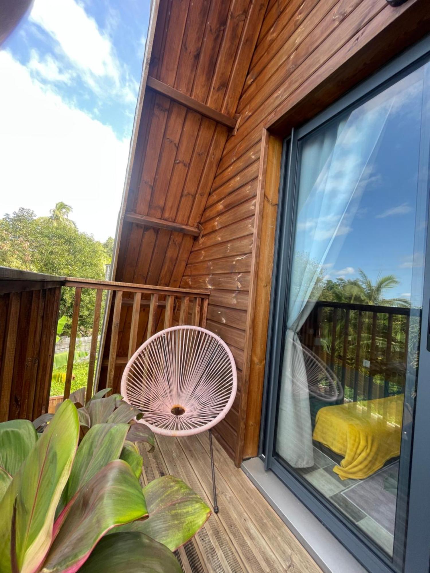 Charmant Chalet Avec Jacuzzi, L'Ile O Vert Saint-Philippe Εξωτερικό φωτογραφία